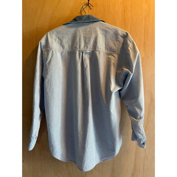 9867 - Vintage Solutions Original Christmas Size: Medium Embroidered Button Down - Picture 4 of 4